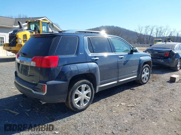 2017 GMC Terrain SLT z VIN 2GKFLUE38H6270483, wystawiony jako IAAI lot #41752383 z przebiegiem 208 642 mil mil oraz . Historia ofert i sprzedaży dostępna na DreamBid. Obrazek 4.