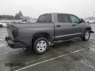 2018 Toyota Tundra 2WD SR5 with VIN 5TFEY5F10JX238564, listed as a Copart auction lot 85536024 with 121,529 mi miles and Salvage Title. Bid and sale history available at carsss.com. Image 3.