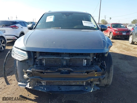 2022 Volkswagen Tiguan SE with VIN 3VV3B7AX0NM108653, listed as a IAAI auction lot 41624390 with 37,078 mi miles. Bid and sale history available at carsss.com. Image 13.