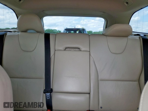 2010 Volvo XC60 3.0T z VIN YV4992DZ6A2096656, wystawiony jako Copart lot #54404235 z przebiegiem 141 827 mil mil oraz Czysty tytuł • Clean title. Historia ofert i sprzedaży dostępna na DreamBid. Obrazek 10.