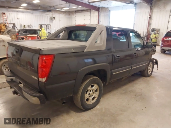 2003 Chevrolet Avalanche with VIN 3GNEC13T33G258707, listed as a IAAI auction lot 41911535 with 222,046 mi miles and . Bid and sale history available at DreamBid. Image 4.