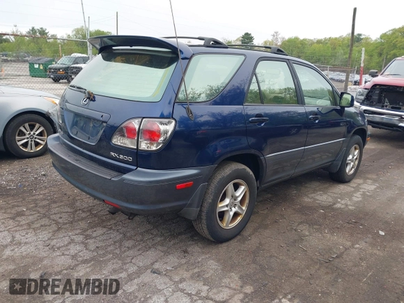 2002 Lexus RX with VIN JTJHF10UX20244149, listed as a IAAI auction lot 42188158 with 244,731 mi miles. Bid and sale history available at carsss.com. Image 4.