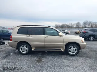 2004 Toyota Highlander with VIN JTEEP21A140044174, listed as a IAAI auction lot 41253808 with 133,357 mi miles. Bid and sale history available at carsss.com. Image 13.