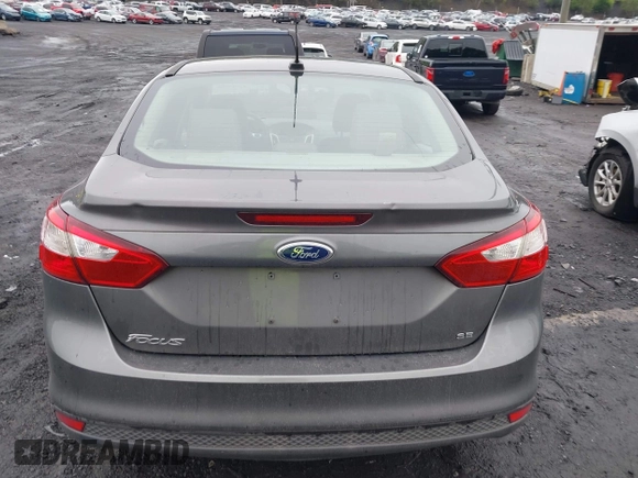 2012 Ford Focus SE z VIN 1FAHP3F29CL442731, wystawiony jako IAAI lot #42517796 z przebiegiem 148 728 mil mil oraz . Historia ofert i sprzedaży dostępna na DreamBid. Obrazek 16.