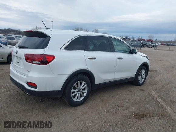 2019 Kia Sorento LX with VIN 5XYPG4A52KG489140, listed as a IAAI auction lot 41899973 with 131,257 mi miles and . Bid and sale history available at DreamBid. Image 4.