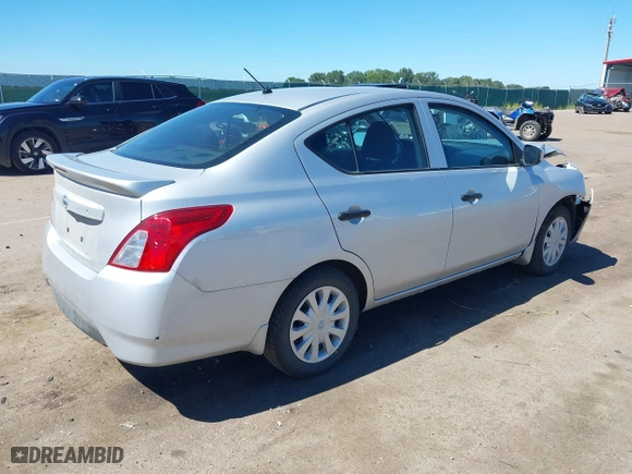 2019 Nissan Versa Sedan SV with VIN 3N1CN7AP4KL832520, listed as a IAAI auction lot 40245760 with 73,703 mi miles. Bid and sale history available at carsss.com. Image 4.