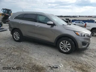 2018 Kia Sorento LX V6 with VIN 5XYPG4A52JG384841, listed as a Copart auction lot 76878914 with 111,861 mi miles and Salvage Title. Bid and sale history available at carsss.com. Image 4.
