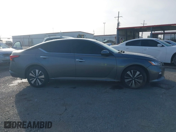 2021 Nissan Altima 2.5 SV with VIN 1N4BL4DV9MN344048, listed as a IAAI auction lot 41877762 with 100,413 mi miles. Bid and sale history available at carsss.com. Image 12.