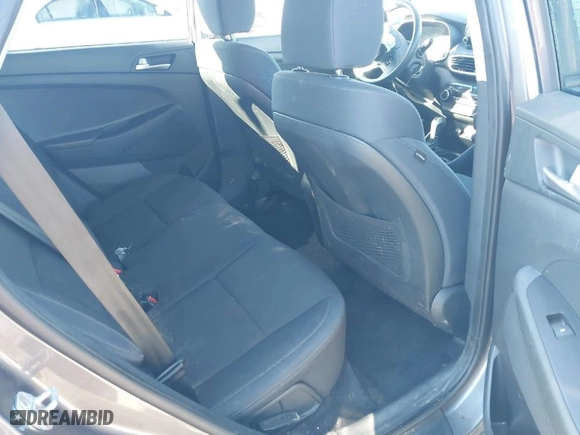 2021 Hyundai Tucson SE with VIN KM8J23A49MU337701, listed as a IAAI auction lot 41653092 with 95,294 mi miles. Bid and sale history available at carsss.com. Image 8.