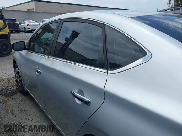 2019 Nissan Sentra S with VIN 3N1AB7AP6KY432493, listed as a IAAI auction lot 41892026 with 72,100 mi miles. Bid and sale history available at carsss.com. Image 15.