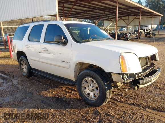 2008 GMC Yukon SLE w/3SA with VIN 1GKFC13C58R211994, listed as a IAAI auction lot 41278858 with 316,734 mi miles. Bid and sale history available at carsss.com. Image 1.