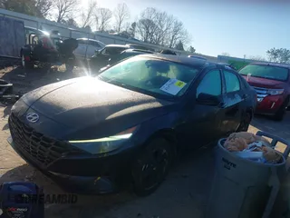 2023 Hyundai Elantra SEL z VIN KMHLM4AG6PU395983, wystawiony jako IAAI lot #41475408 z przebiegiem 45 478 mil mil oraz . Historia ofert i sprzedaży dostępna na DreamBid. Obrazek 17.