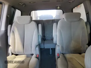 2006 Kia Sedona LX with VIN KNDMB233866030396, listed as a Copart auction lot 76388714 with 171,682 mi miles and Salvage Title. Bid and sale history available at carsss.com. Image 10.