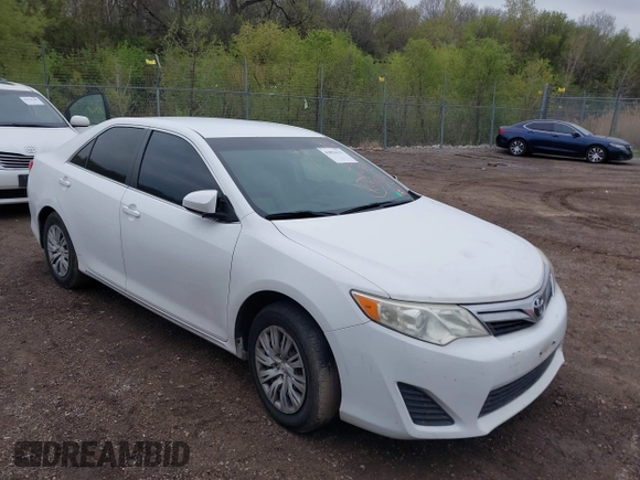 2012 Toyota Camry L z VIN 4T1BF1FKXCU525596, wystawiony jako IAAI lot #42076132 z przebiegiem 197 164 mil mil oraz . Historia ofert i sprzedaży dostępna na DreamBid. Obrazek 1.