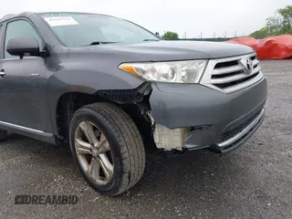 2012 Toyota Highlander Limited с VIN 5TDDK3EH6CS107339, выставлен на аукционе IAAI как лот 42219363 с пробегом 150 959 миль миль и . История ставок и продаж доступна на DreamBid. Изображение 6.