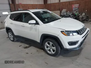 2020 Jeep Compass Latitude с VIN 3C4NJDBB4LT132288, выставлен на аукционе IAAI как лот 42113669 с пробегом 57 312 миль миль и . История ставок и продаж доступна на DreamBid. Изображение 1.