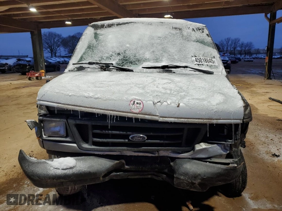 2004 Ford Econoline Passenger XL with VIN 1FBSS31L04HA31211, listed as a Copart auction lot 45018845 with 388,248 mi miles and Salvage Title. Bid and sale history available at carsss.com. Image 5.