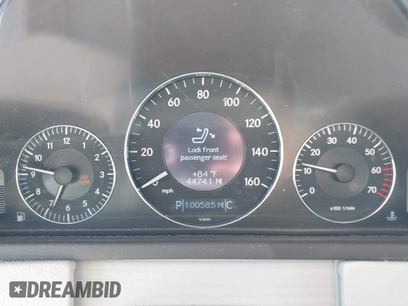 2004 Mercedes-Benz CLK 320 z VIN WDBTK65GX4T018556, wystawiony jako IAAI lot #41546296 z przebiegiem 100 585 mil mil oraz . Historia ofert i sprzedaży dostępna na DreamBid. Obrazek 7.