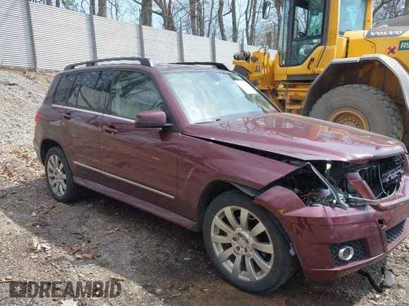 2010 Mercedes-Benz GLK GLK 350 with VIN WDCGG8HB0AF393375, listed as a IAAI auction lot 42044840 with 88,668 mi miles. Bid and sale history available at carsss.com. Image 1.