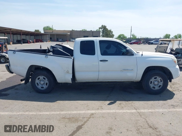 2013 Toyota Tacoma z VIN 5TFTX4CN1DX034484, wystawiony jako IAAI lot #42047723 z przebiegiem 241 844 mil mil oraz . Historia ofert i sprzedaży dostępna na DreamBid. Obrazek 13.