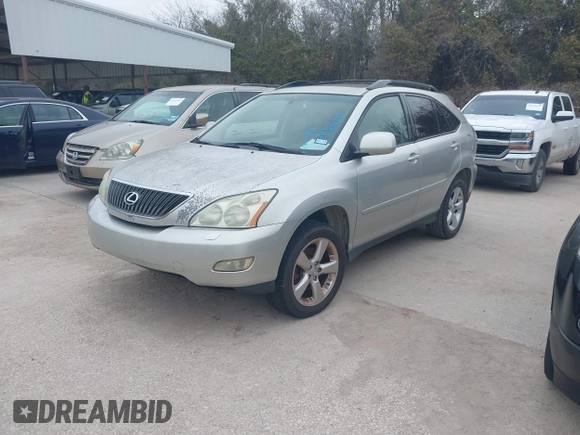 2007 Lexus RX 350 with VIN JTJGK31U270006689, listed as a IAAI auction lot 41638323 with 210,381 mi miles. Bid and sale history available at carsss.com. Image 17.