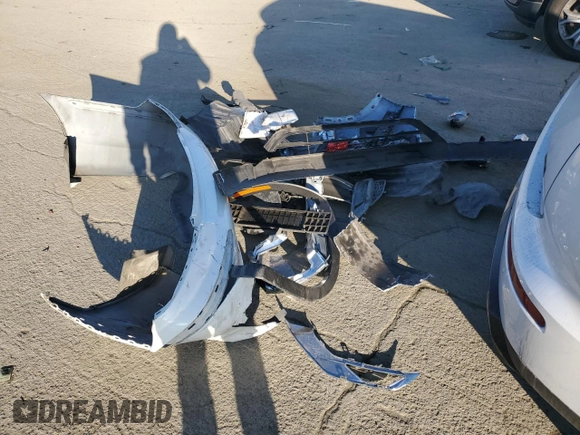 2023 Mitsubishi Outlander SE z VIN JA4J3UA81PZ031071, wystawiony jako Copart lot #42016205 z przebiegiem 40 627 mil mil oraz Szkoda całkowita • Salvage title. Historia ofert i sprzedaży dostępna na DreamBid. Obrazek 12.
