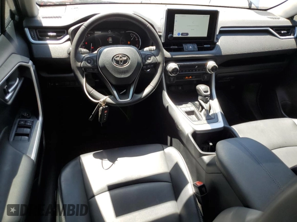 2024 Toyota RAV4 XLE Premium z VIN 2T3C1RFV8RC263882, wystawiony jako Copart lot #63328475 z przebiegiem 11 788 mil mil oraz Szkoda całkowita • Salvage title. Historia ofert i sprzedaży dostępna na DreamBid. Obrazek 8.