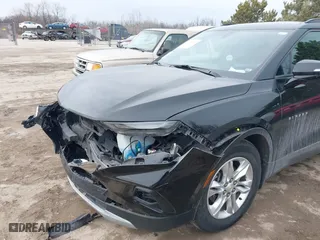 2019 Chevrolet Blazer with VIN 3GNKBGRS8KS642727, listed as a IAAI auction lot 41708709 with 86,184 mi miles. Bid and sale history available at carsss.com. Image 6.