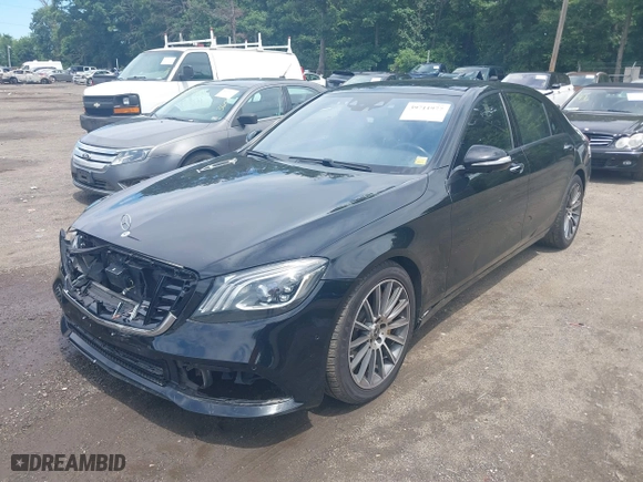 2015 Mercedes-Benz S-Class S 550 with VIN WDDUG8FB7FA171857, listed as a IAAI auction lot 39711977 with 149,915 mi miles. Bid and sale history available at carsss.com. Image 17.