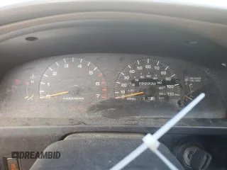 1996 Toyota 4Runner SR5 z VIN JT3HN86R3T0027632, wystawiony jako Copart lot #58767325 z przebiegiem 356 002 mil mil oraz Szkoda całkowita • Salvage title. Historia ofert i sprzedaży dostępna na DreamBid. Obrazek 9.