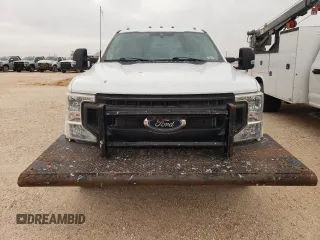 2022 Ford F-350 XL with VIN 1FD8W3HT5NEC92798, listed as a Copart auction lot 47594505 with 98,801 mi miles and Clean Title. Bid and sale history available at DreamBid. Image 5.