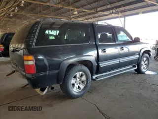 2000 Chevrolet Suburban LT with VIN 3GNFK16T3YG155880, listed as a Copart auction lot 86637484 with 232,678 mi miles and Salvage Title. Bid and sale history available at carsss.com. Image 3.
