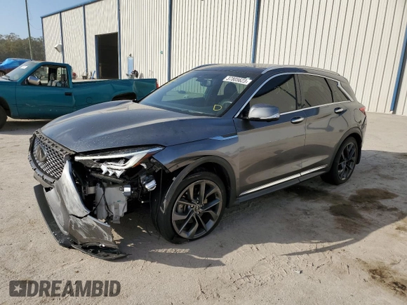 2019 Infiniti QX50 LUXE with VIN 3PCAJ5M16KF117863, listed as a Copart auction lot 37805623 with 37,853 mi miles. Bid and sale history available at carsss.com. Image 1.