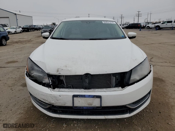 2014 Volkswagen Passat SE with VIN 1VWBP7A31EC011873, listed as a Copart auction lot 83837314 with 147,892 mi miles and Salvage Title. Bid and sale history available at carsss.com. Image 5.