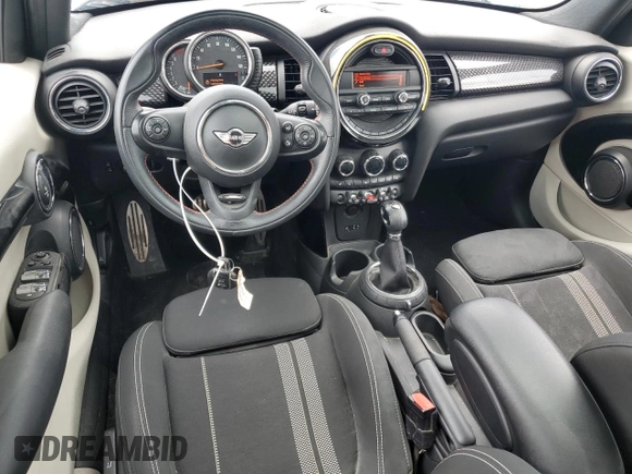 2016 MINI Hardtop 4 Door S z VIN WMWXU3C51G2D29333, wystawiony jako Copart lot #52899195 z przebiegiem 79 860 mil mil oraz Szkoda całkowita • Salvage title. Historia ofert i sprzedaży dostępna na DreamBid. Obrazek 8.