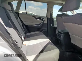 2019 Toyota RAV4 XLE with VIN 2T3W1RFV2KC015887, listed as a Copart auction lot 61869255 with 69,227 mi miles and Clean title. Bid and sale history available at DreamBid. Image 11.