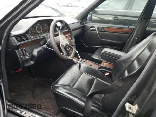 1993 Mercedes-Benz 400 with VIN WDBEA34E6PB948930, listed as a Copart auction lot 49553105 with 273,225 mi miles and Clean Title. Bid and sale history available at carsss.com. Image 7.