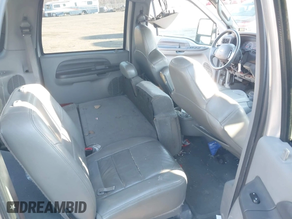 2004 Ford Excursion Special Serv with VIN 1FMSU41P14EA58719, listed as a IAAI auction lot 41717978 with 240,051 mi miles and . Bid and sale history available at DreamBid. Image 8.