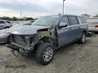 2022 Chevrolet Suburban LT z VIN 1GNSKCKD5NR250767, wystawiony jako Copart lot #49723395 z przebiegiem 74 017 mil mil oraz Szkoda całkowita • Salvage title. Historia ofert i sprzedaży dostępna na DreamBid. Obrazek 1.