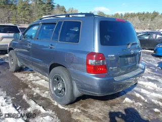 2006 Toyota Highlander w/3rd Row with VIN JTEEP21A760145674, listed as a IAAI auction lot 41567831 with 213,051 mi miles. Bid and sale history available at carsss.com. Image 3.