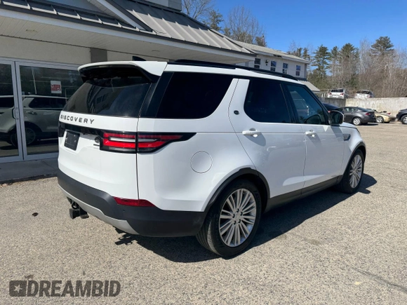 2017 Land Rover Discovery HSE with VIN SALRRBBV7HA045677, listed as a Copart auction lot 48782445 with 122,284 mi miles and Clean Title. Bid and sale history available at DreamBid. Image 4.