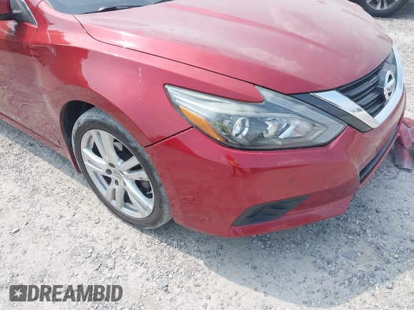 2016 Nissan Altima SL z VIN 1N4BL3AP3GC142130, wystawiony jako IAAI lot #42431687 z przebiegiem 120 986 mil mil oraz . Historia ofert i sprzedaży dostępna na DreamBid. Obrazek 18.