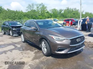 2019 Infiniti QX30 Luxe z VIN SJKCH5CP5KA012022, wystawiony jako IAAI lot #42088799 z przebiegiem 107 381 mil mil oraz . Historia ofert i sprzedaży dostępna na DreamBid. Obrazek 1.