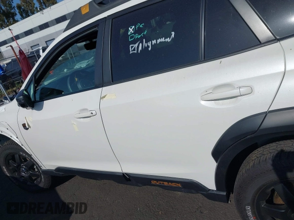 2024 Subaru Outback Wilderness z VIN 4S4BTGUD2R3164461, wystawiony jako IAAI lot #42292989 z przebiegiem 7 068 mil mil oraz . Historia ofert i sprzedaży dostępna na DreamBid. Obrazek 15.