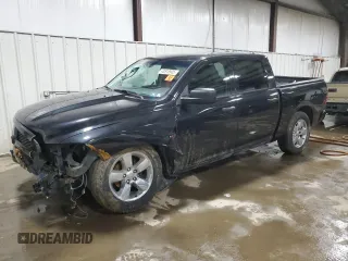 2018 Ram 1500 Express z VIN 1C6RR7KT3JS116514, wystawiony jako Copart lot #43818905 z przebiegiem 165 552 mil mil oraz Szkoda całkowita • Salvage title. Historia ofert i sprzedaży dostępna na DreamBid. Obrazek 1.