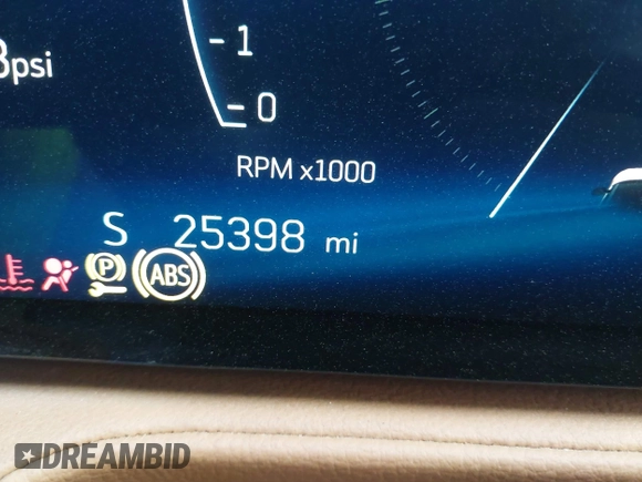 2024 Cadillac XT4 FWD Sport with VIN 1GYFZER43RF133293, listed as a IAAI auction lot 42055906 with 25,398 mi miles and . Bid and sale history available at DreamBid. Image 7.