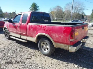 1999 Ford F-150 XL with VIN 1FTRX17LXXNA18592, listed as a IAAI auction lot 40929037 with 1 mi miles. Bid and sale history available at carsss.com. Image 3.