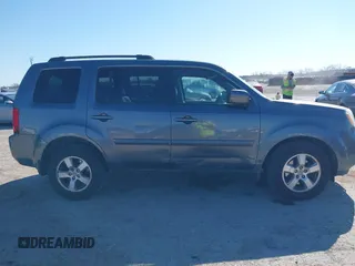 2011 Honda Pilot EX-L with VIN 5FNYF3H64BB056071, listed as a IAAI auction lot 41841047 with 112,114 mi miles and . Bid and sale history available at carsss.com. Image 13.