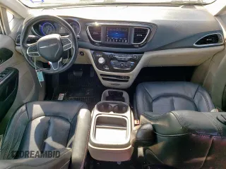 2020 Chrysler Pacifica Touring L with VIN 2C4RC1BG7LR125649, listed as a Copart auction lot 57873365 with 117,114 mi miles and Salvage title. Bid and sale history available at DreamBid. Image 8.