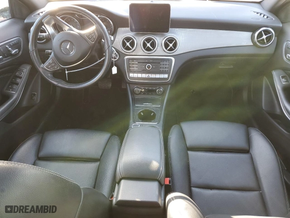 2019 Mercedes-Benz GLA with VIN WDCTG4GB7KJ585030, listed as a Copart auction lot 43171375 with NaN miles and Clean Title. Bid and sale history available at carsss.com. Image 8.
